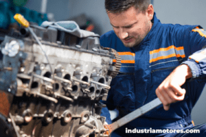 Tiempo estimado para la reparación de motores de automóviles